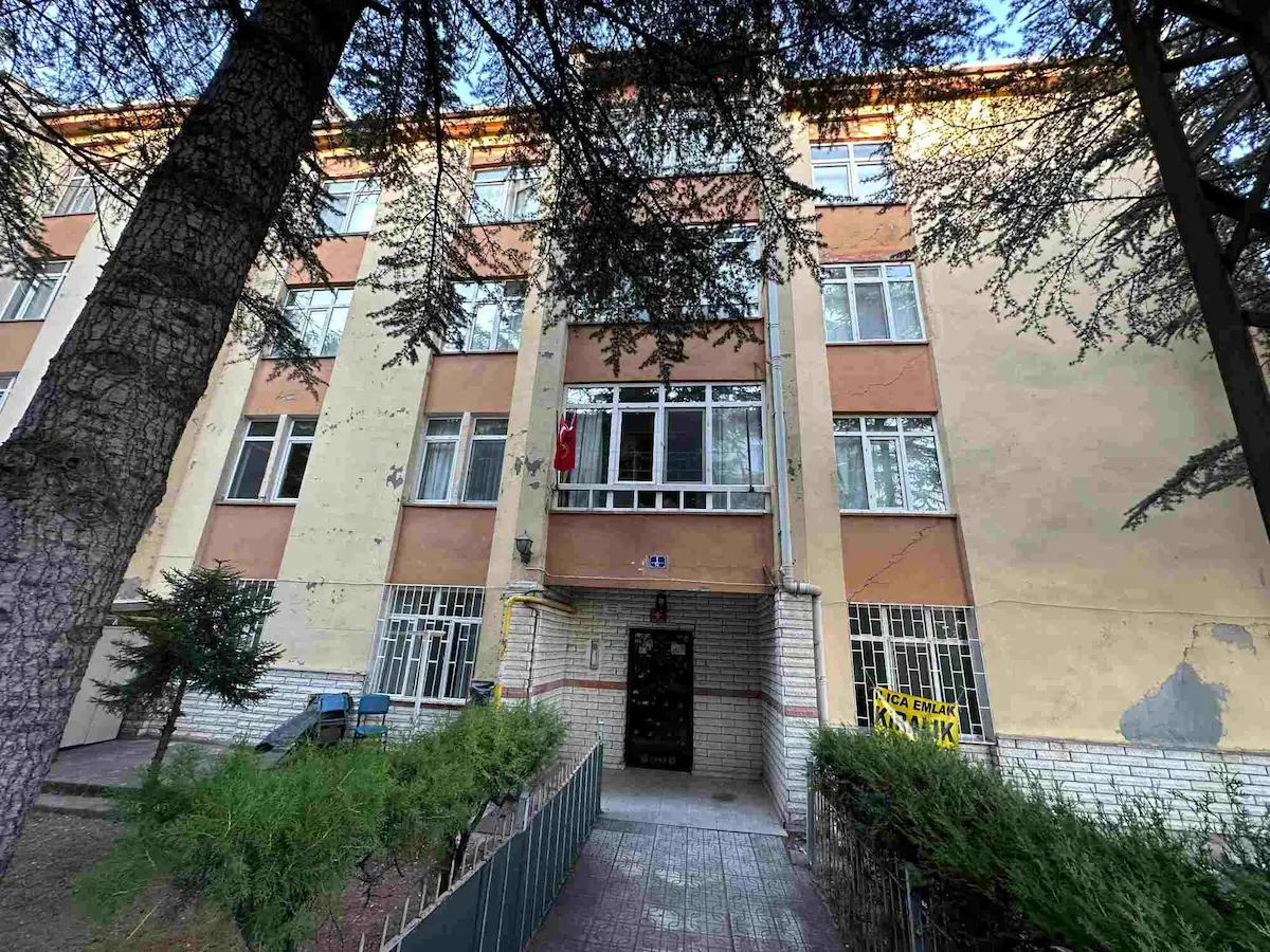 SSK BLOKLARI
BÜYÜK TİP 3+1 SATILIK DAİRE