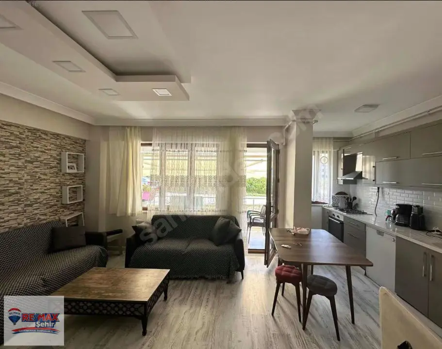 RE/MAX ŞEHIRDEN ÇINARCIK'TA 4 + 2 TERS DUBLEKS SATILIK DAIRE