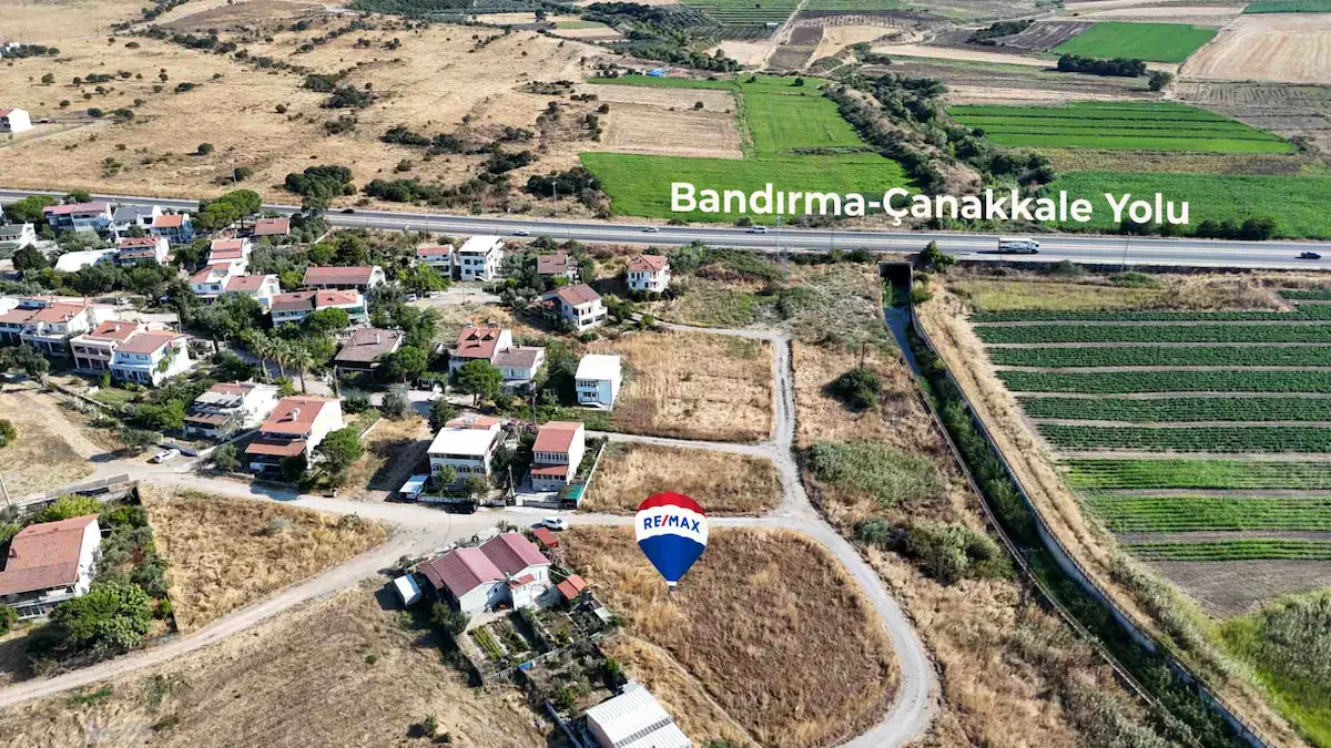 REMAX MID'DEN SATILIK GÖNEN DENIZKENT'TE İKI ADET ARSA