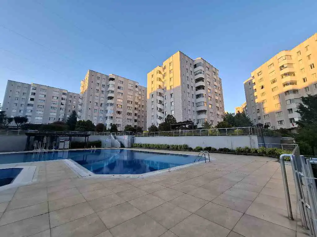 ÇEKMEKÖY EKŞİOĞLU BEŞYILDIZ 5.ETAP SATILIK 3+1 DAİRE HAVUZ CEPHE
