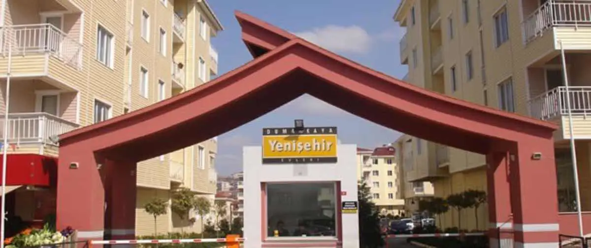 PENDİK YAYALAR DUMANKAYA YENİŞEHİR EVLERİNDE HAVUZLU 3+1 SATILI