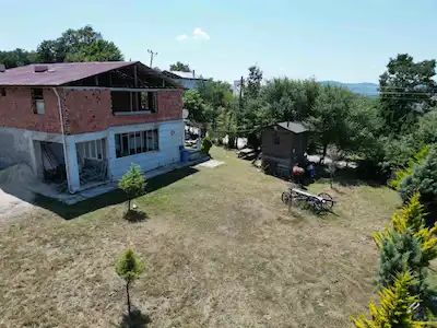 KAVAK KAZANCI MAHALLESINDE 7623 M2 SATILIK ÇIFTLIK EVI