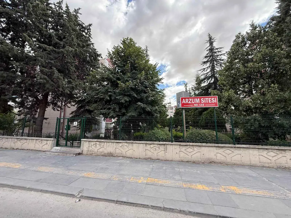 ETİMESGUT OĞUZLAR MAH. ARZUM SİTESİ’NDE 3+1 | BOŞ & OTURUMA HAZIR