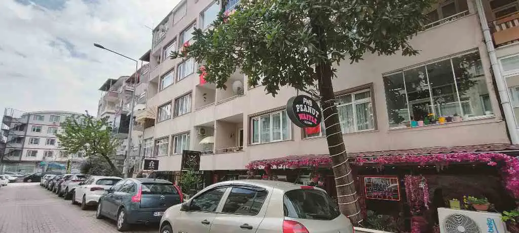 İZMİT ŞEHİR MEKEZİ YÜRÜYÜŞ YOLU  'NA YAKIN 3+1 YATIRIMLIK OTURUMLUK  SATILIK DAİRE