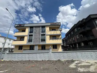 RE/MAX LACIVERT'TEN DADAŞKENT'TE SATILIK 1+1 DAIRE