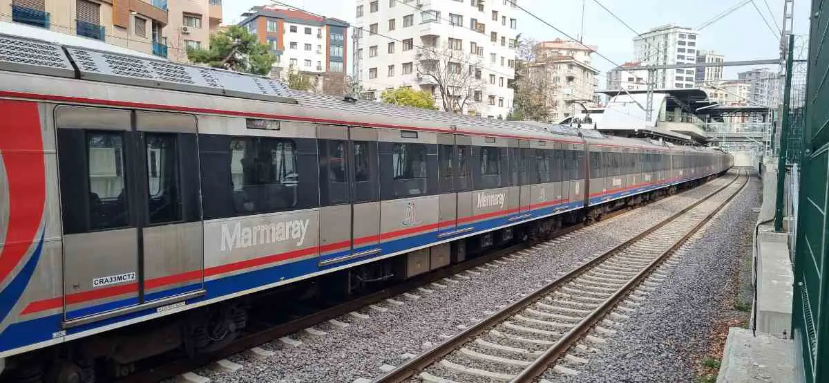 KADIKÖY ÖZGÜRLÜK PARKI GÖZTEPE MARMARAY BAĞDAT CADDESI 3