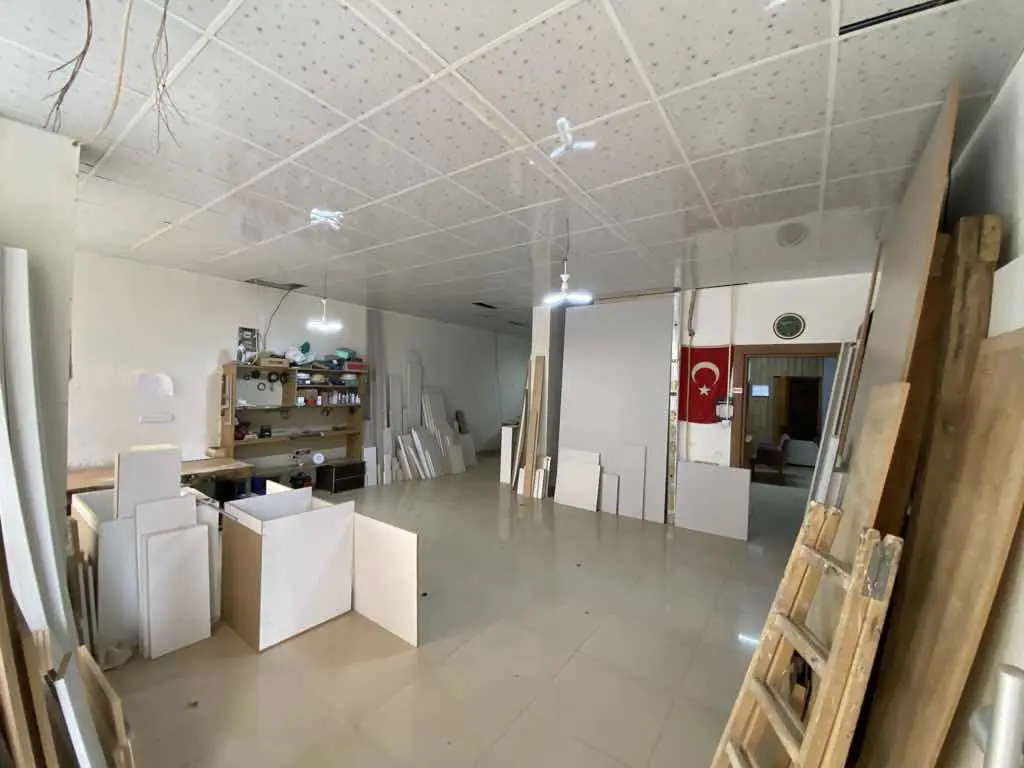 REMAX ARMA’DAN TORBALI AYRANCILAR MAH MEDİFEMA HASTANESİ YANI SATILIK DÜKKAN