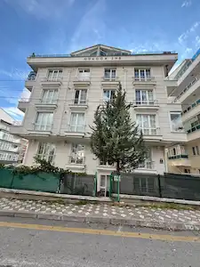 REMAX ELMAS'TAN ALSANCAK'TA ÖZEL AVLULU SATILIK 3+1 TERS DUBLEKS