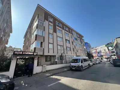 ÇEKMEKÖY ÇAMLIK METROYA YÜRÜME MESAFESİNDE 3+1 SATILIK BOŞ DAİRE