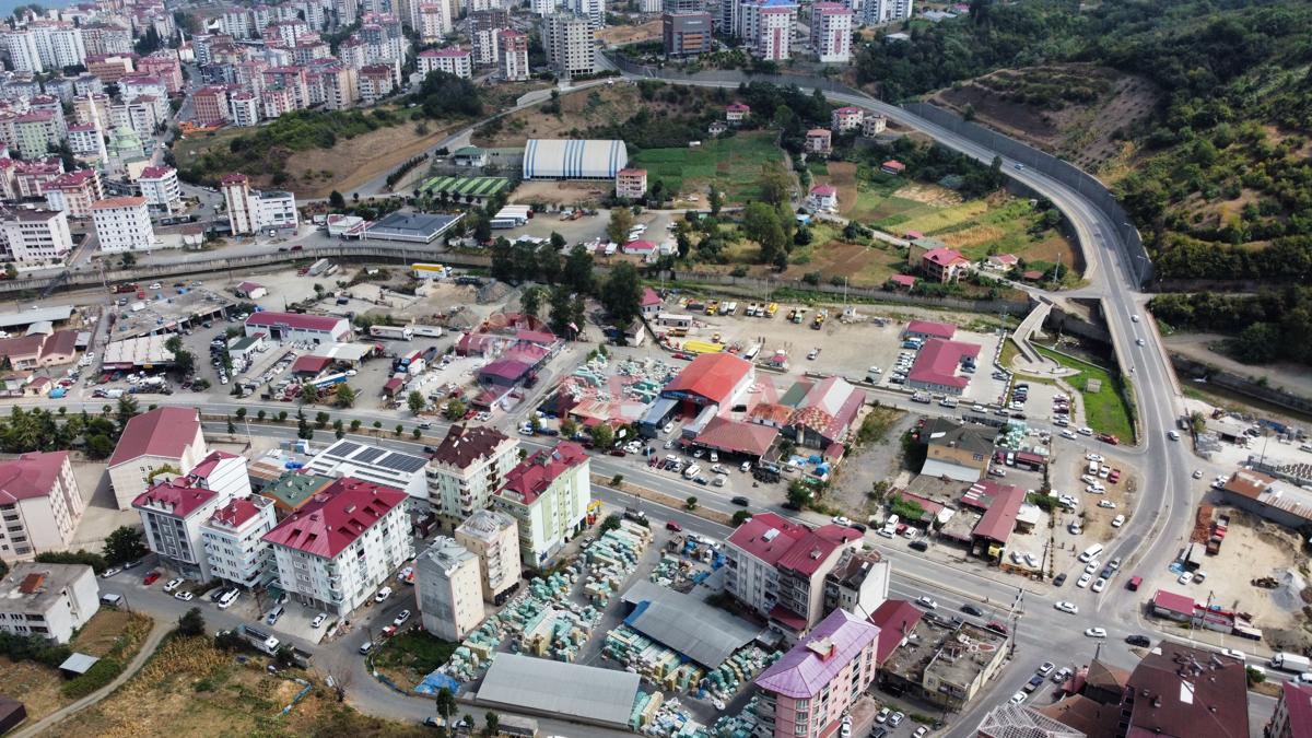 AKÇAABAT YAYLACIK DÜZKÖY YOLUNA CEPHE SATILIK TİCARİ ARSA