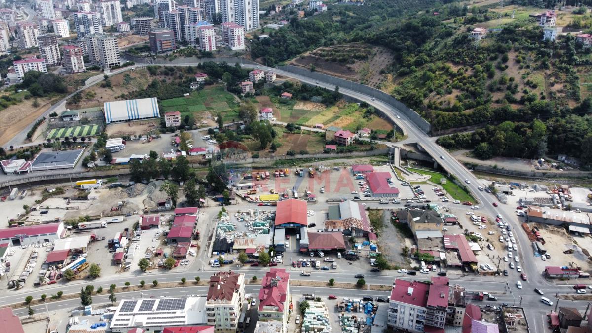 AKÇAABAT YAYLACIK DÜZKÖY YOLUNA CEPHE SATILIK TİCARİ ARSA