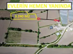 REMAX MAVİ DEN YERLEŞİMİN DİBİNDE EVE 90 M SATILIK 3.240 M2 TARLA