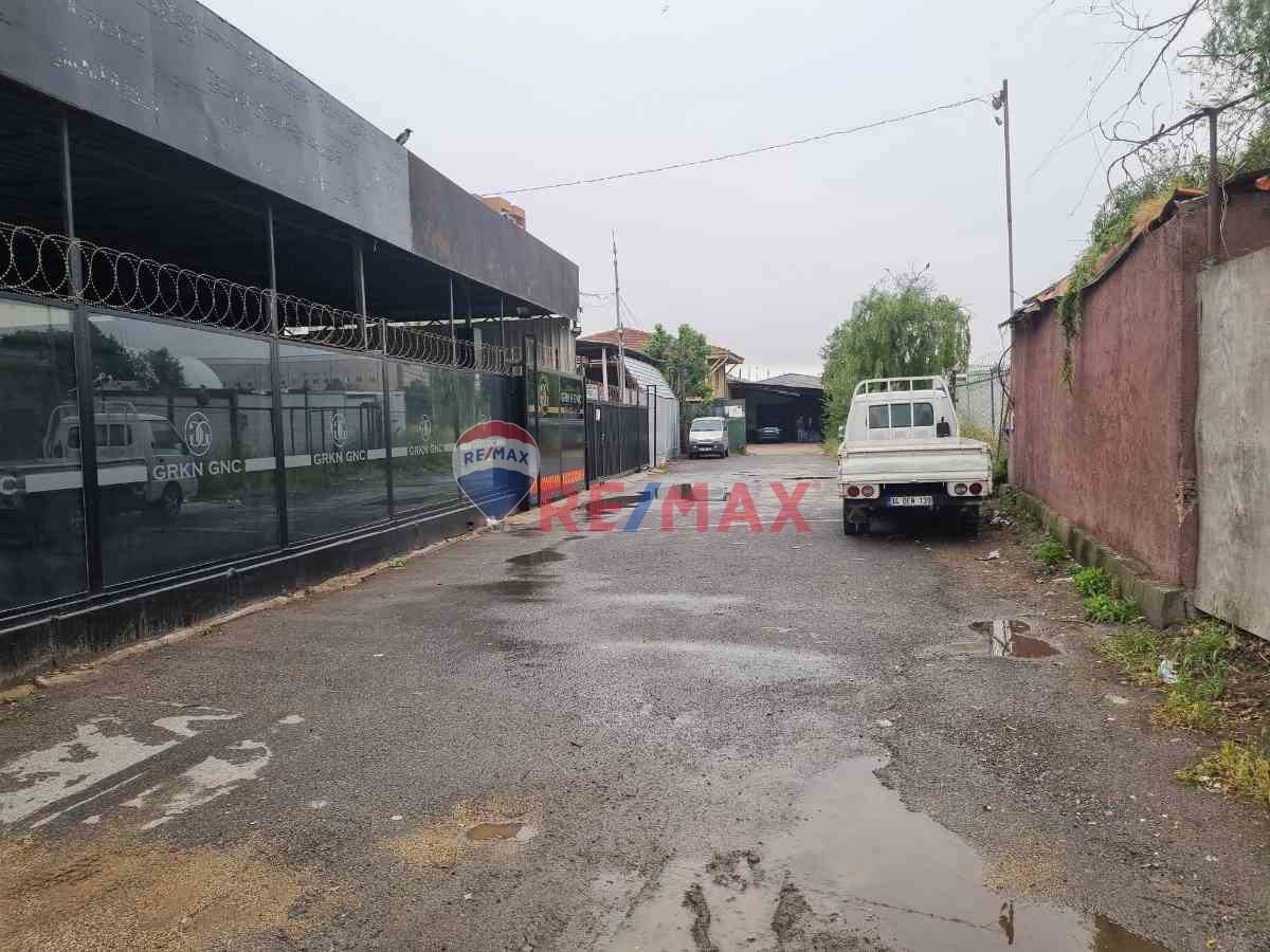 SANCAKTEPE MERKEZDE 950 M² OFİSLİ MÜSTAKİL TEK KATLI İŞYERİ