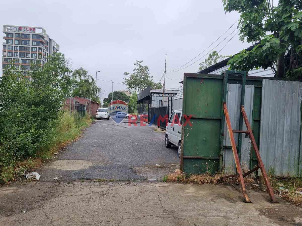 SANCAKTEPE MERKEZDE 950 M² OFİSLİ MÜSTAKİL TEK KATLI İŞYERİ