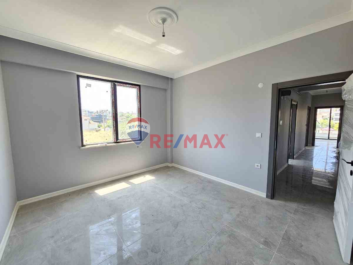 REMAX ŞEHİR 2 'DEN ÇİFTLİKKÖY SİTELER MAH.'DE SATILIK 2+1 DAİRE