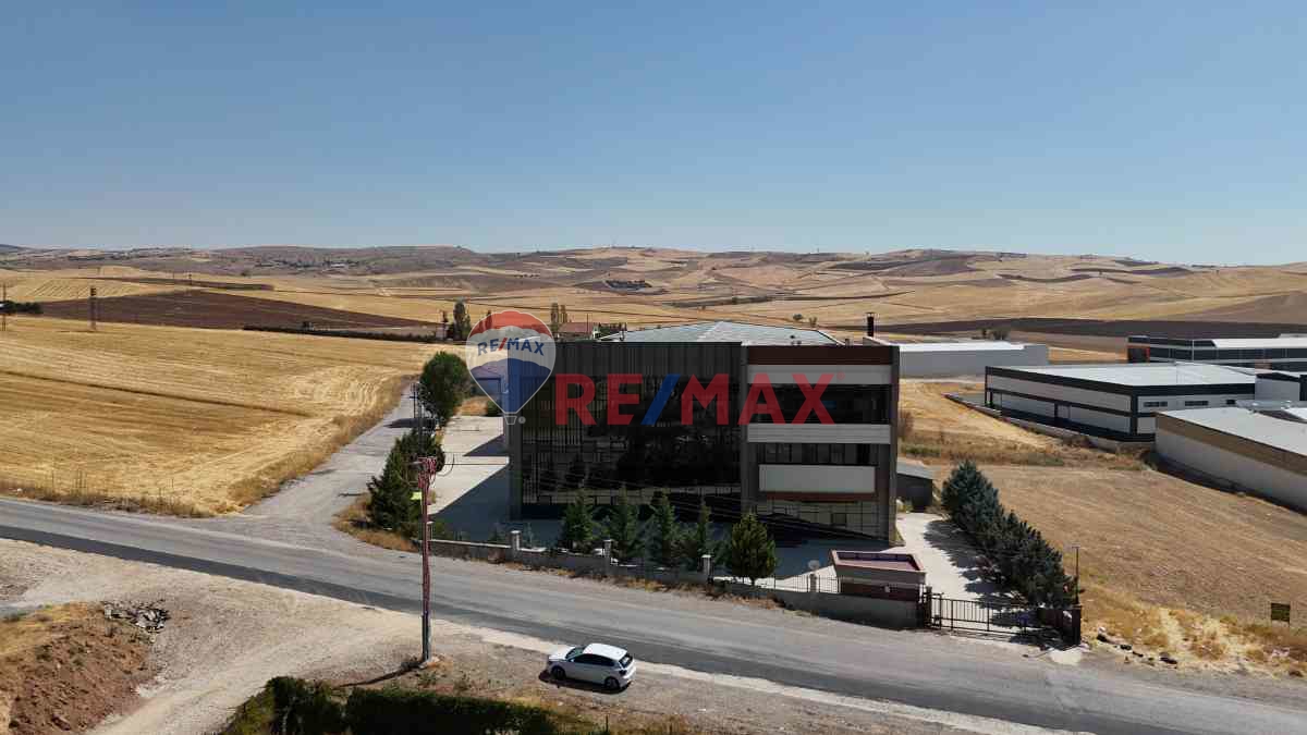 SATILIK, AKYURT SANAYİ BÖLGESİNDE, 4.310 M2 FABRİKA/DEPO/SANAYİ BİNASI
