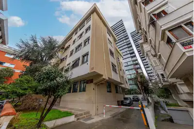 BAĞDAT CADDESİNE 2.BİNADA KONUT VE İŞYERİ KULLANIMINA UYGUN 3+1 SATILIK DAİRE