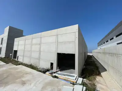 40 İZMİR ALİAĞA OSB'DE 5000 M2 KİRALIK FABRİKA