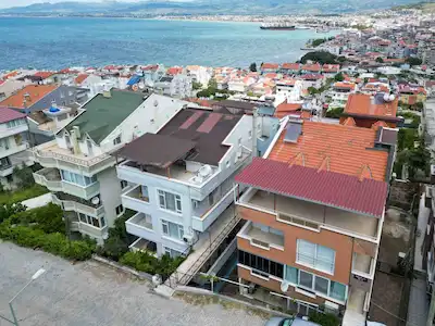 GAZİPAŞA YAKAMOZ'DA SATILIK BAHÇELİ DUBLEX DAİRE...