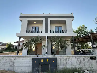 REMAX SOFT BARIŞ BAŞOL'DAN SERDİVAN YAZLIK'TA TRIPLEX VİLLA