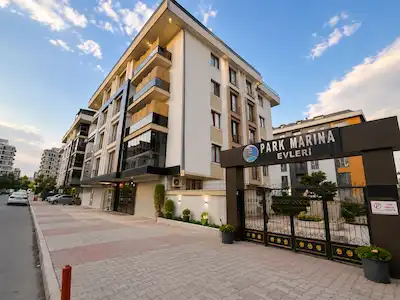 MARİNAYA VADİYE KOMŞU BUTİK AİLE SİTESİNDE SATILIK 3+1 TEMİZ DAİRE