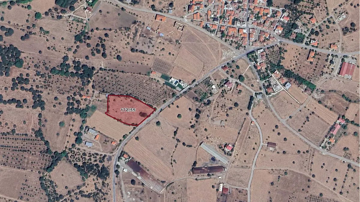 ÇANAKKALE EZİNE KEMALLI’DA KADASTRO YOLUNA CEPHELİ 7.225 M² SATILIK TARLA