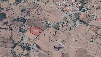 ÇANAKKALE EZİNE KEMALLI’DA KADASTRO YOLUNA CEPHELİ 7.225 M² SATILIK TARLA