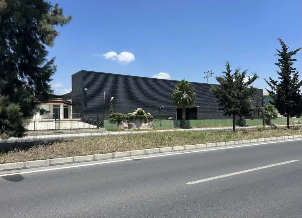 ADANA - MERSİN YOLU ÜZERİNDE KİRALIK FABRİKA