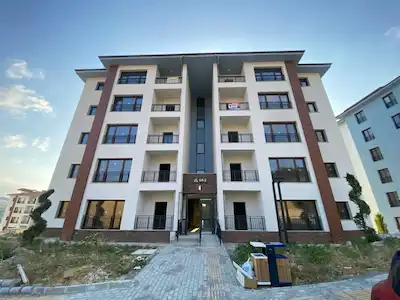 RE/MAX DREAM'DEN İZMİT SEKBANLI TOKİ'DE FERAH 2+1 KİRALIK DAİRE