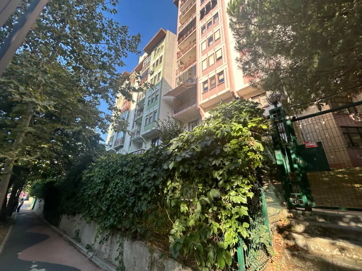 ATAŞEHİR MİMOZA 2/13 SİTESİ NDE FERAH 2+1 SATILIK DAİRE 