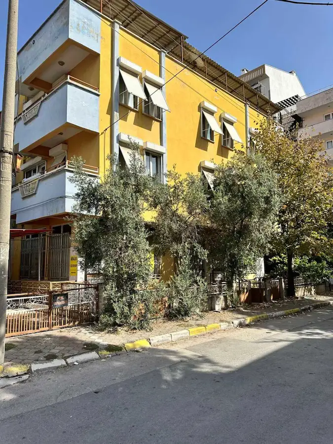 REMAX MİD 'DEN ALTIEYLÜL KASAPLAR’DA 3 KATLI SATILIK KOMPLE BINA