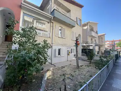 BATIKENT İNÖNÜ MAHALLESİ'NDE YENİLENMİŞ  SATILIK 3+2 TRIPLEKS VILLA 