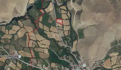 REMAX DEM'DEN ÇAĞLAYAN MERKEZ SATILIK ANA YOL CEPHELİ TARLA