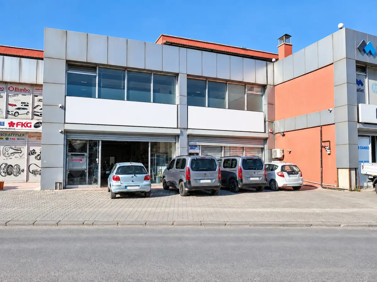 DG İVEDİK OSB - MATBAACILAR CADDE ÜZERİ SATILIK İŞ YERİ ÇİFT CEPHELİ
