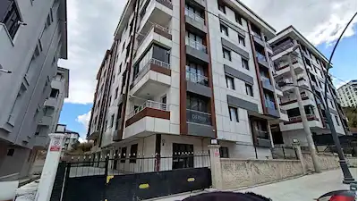 REMAXLAND'DEN ISTASYON MAH. BALKONLU GENIŞ 1+1 KIRALIK DAIRE