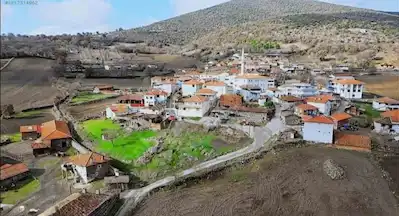 BALIKESİR KEPSUT DANAHİSAR'DA KÖY İÇİ İMARLI FIRSAT ARSA!