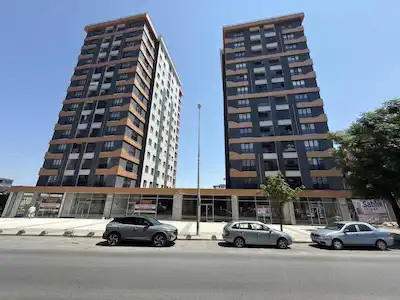 BAĞCILAR YENIMAHALLE KIRALIK DÜKKAN 400 METRE² SIFIR YAPI