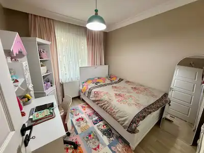 BAHÇELİEVLER ÇOBANÇEŞME MEDİPOL ARKASI 2+1 90 M² ARA KAT SATILIK