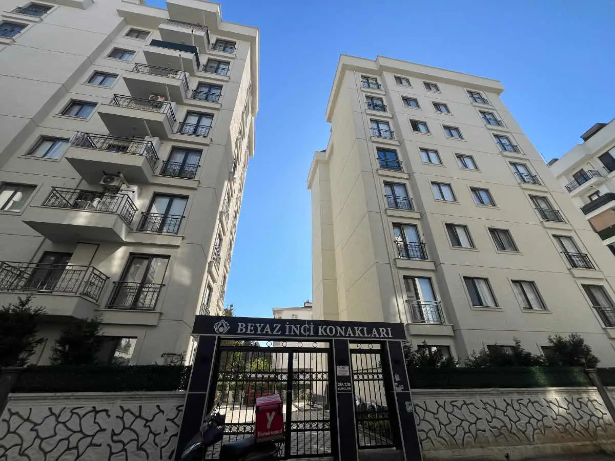 TUZLA İSTASYON MH. SİTE İÇERİSİNDE 3+1 ARA KAT SATILIK DAİRE