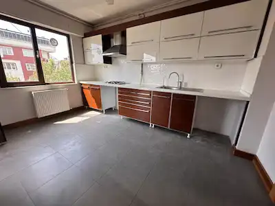 NİLÜFER İHSANİYE’DE 300 M² BRÜT 5+1 TERASLI, ŞEHİR MANZARALI KİRALIK DAİRE