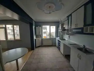 REMAX LAND MUHİTTİN MAHALLESİ'NDE KİRALIK 2+1 DAİRE