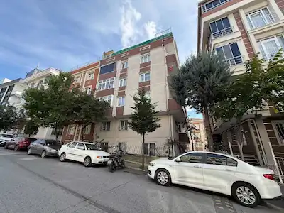 SARIGÖL’DE GÜNEY CEPHELİ 4+2 ÇATI KATI | 190 M² NET | BALKONLU | KREDİYE UYGUN