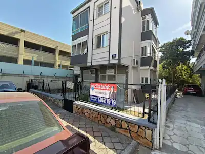 ŞİRİNYER NATO YANI 2+1 YÜKSEK GİRİŞ DAİRE