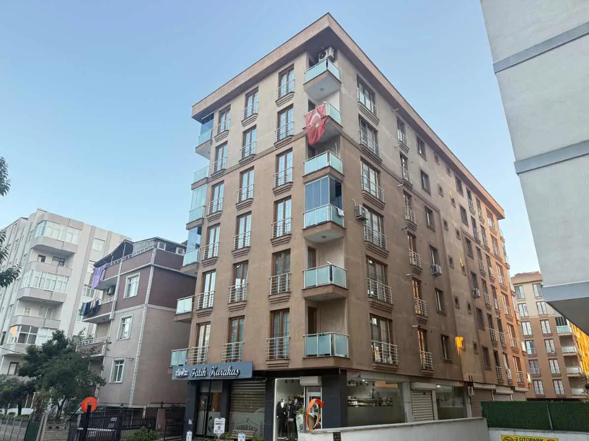 PENDİK KAYNARCA'DA KİRALIK 3+1 140M² DAİRE AÇIK OTOPARKLI ARAKAT