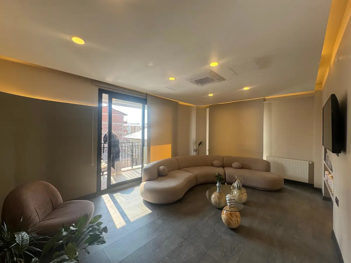 ÇEVRE YOLU ÜZERİ ŞAH OFFİCE PLAZA DA KİRALIK 3+1 OFİS