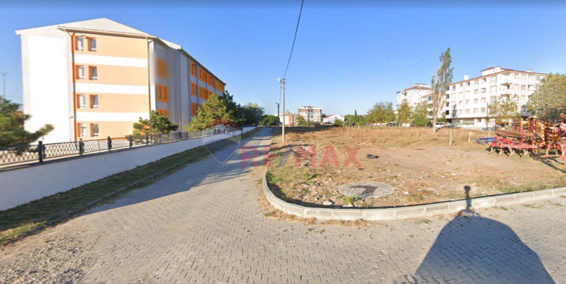 ÇERKEZKÖY VELİKÖY'DE 312 M2 ŞEHİR İÇİ KONUT İMARLI ARSA 