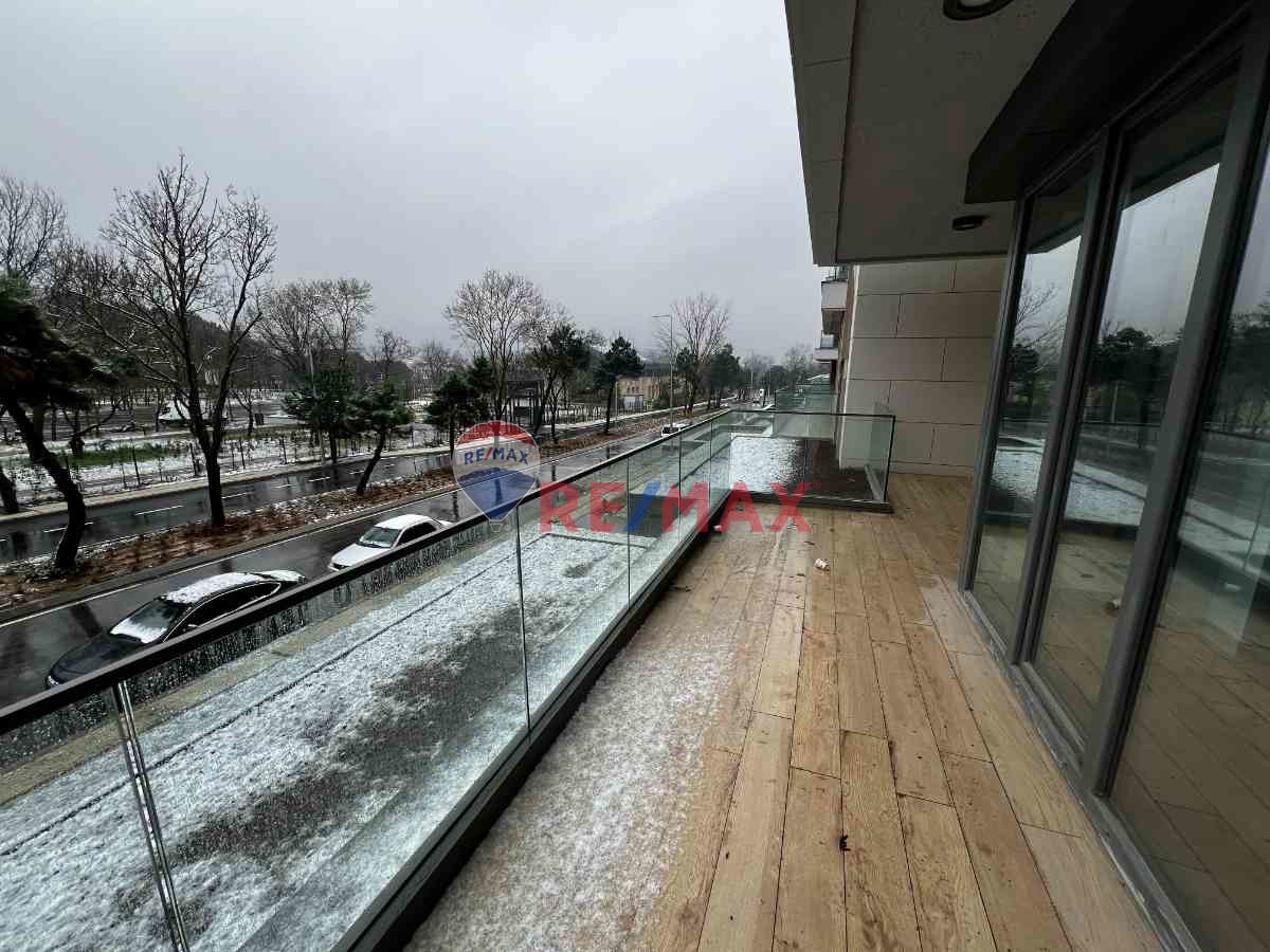 REMAX'DAN EMLAK KONUT ÇINARKÖY EVLERİNDE 3+1 DAİRE B1-1.K-1.D