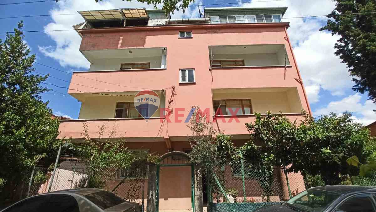 GEBZE HÜRRİYET MAHALLESİ' NDE SATILIK (3+1) DAİRE