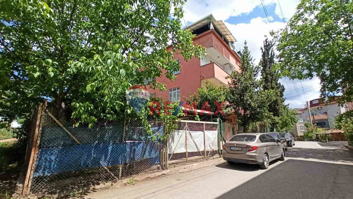 GEBZE HÜRRİYET MAHALLESİ' NDE SATILIK (3+1) DAİRE