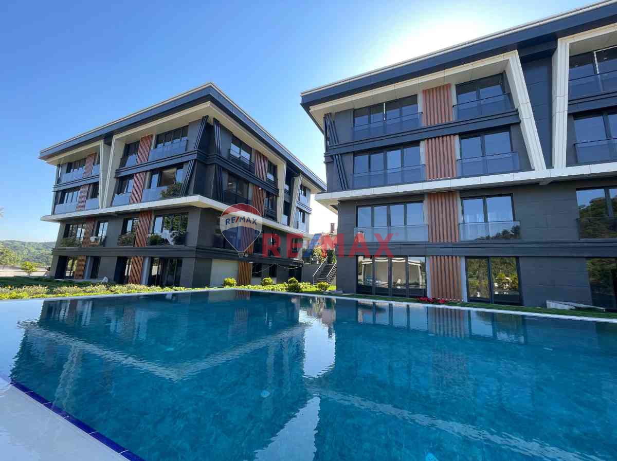 SARIYER'DE DENIZE SADECE 500 MT PRESTIJLI KONFORLU SIFIR SATILIK DAIRE